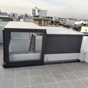 Giếng trời kết hợp nối lên cầu thang – Vĩnh Long 